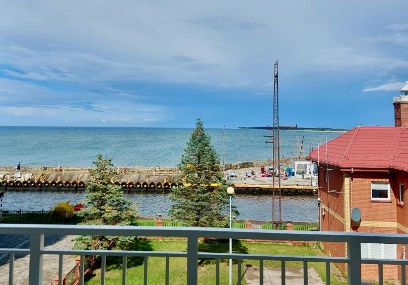 Apartamenty Marina Z Widokiem Na Morze Darlowko Dış mekan fotoğraf