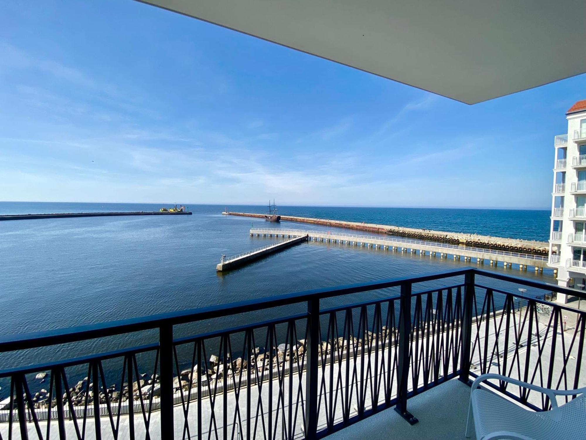 Apartamenty Marina Z Widokiem Na Morze Darlowko Dış mekan fotoğraf
