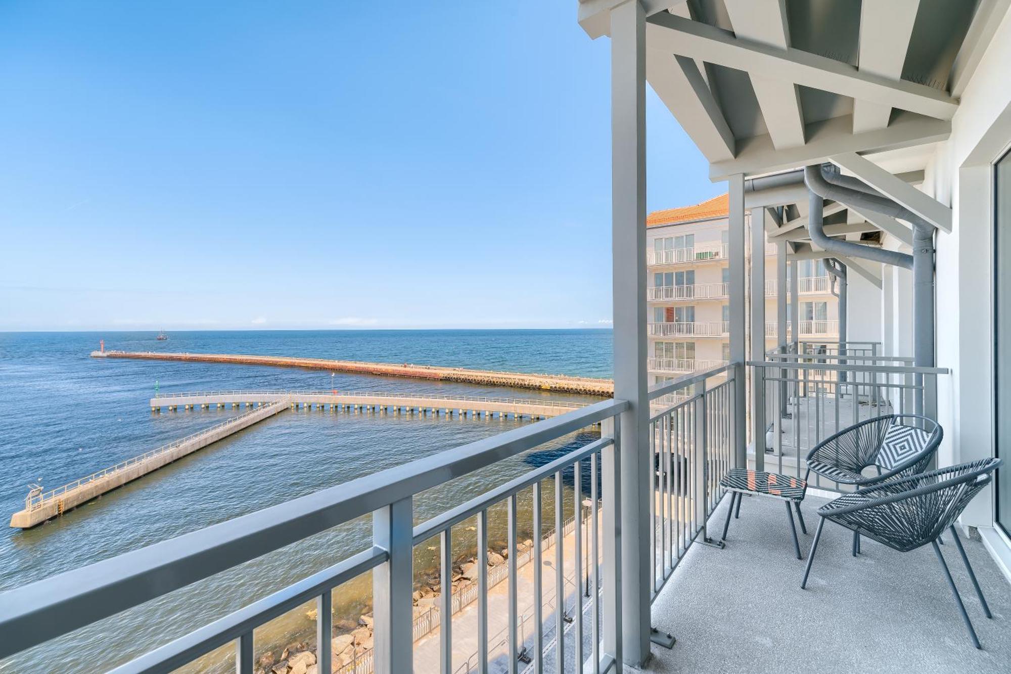 Apartamenty Marina Z Widokiem Na Morze Darlowko Dış mekan fotoğraf